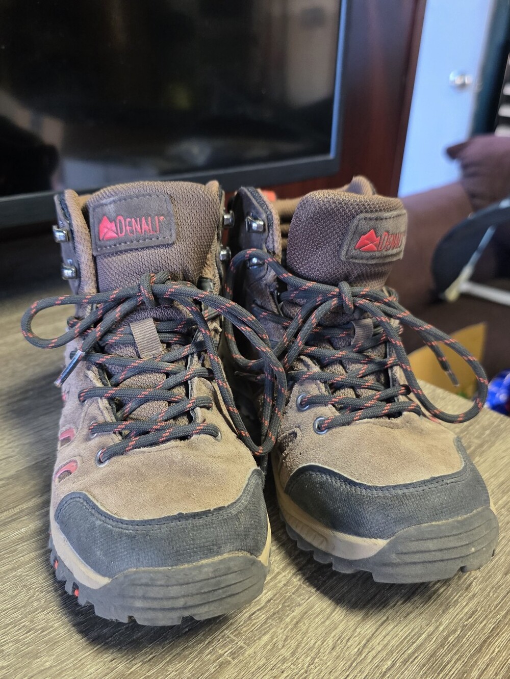 Denali Youth Waterproof Size 4 Brown  Hiking Boots
